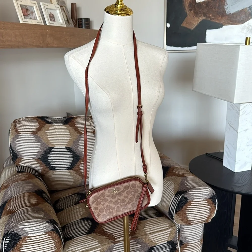 Coach Signature Canvas Shoulder Bag
